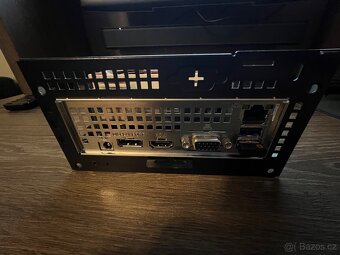ASRock DeskMini X300 + Samsung Odyssey G65B - 7