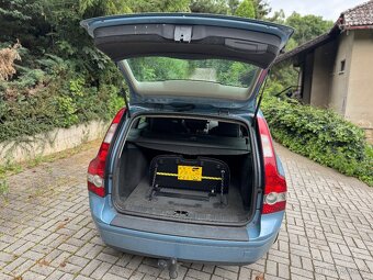 Volvo V50 2,0D 100kW Momentum - 7