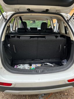 Mitsubishi Outlander - 7