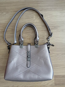 NOVÉ VĚCI - KABÁT, ŠATY, ŠÁTKY, ATD. - 7