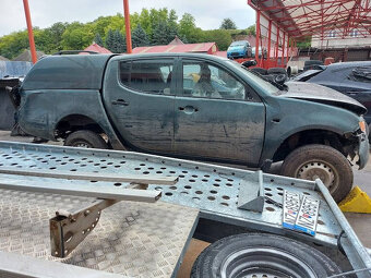 Mitsubishi L200 2,5DID 100kw kód motora: 4D56 - 7