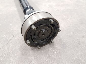 Poloosa pravá 1K0407272NN Škoda Yeti 1,2 TSi 6-kv. - 7