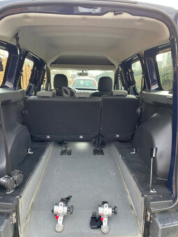 Dacia Dokker: pro převoz vozíčkáře - 7