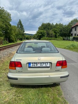 Honda Civic 6g 1.5 vtec - 7