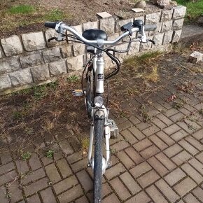 Dámské elektrokolo. - 7