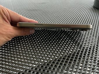 Apple iPhone 16 Pro Max - 7