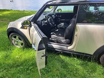 Mini Cooper Clubman - 7
