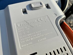12V vakuovačka Food Saver expediční verze pro lovce - 7