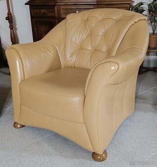 Kožená sedací souprava 3+1+1+ taburet. - 7