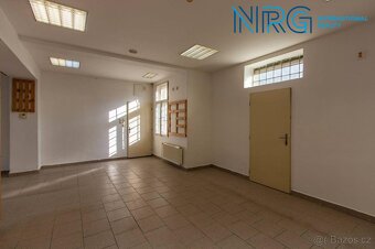 Pronájem obchodního prostoru, 81 m², Uhlířské Janovice, ul. - 7