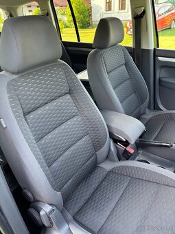Volkswagen Touran 1.9Tdi 77kW 2010 7míst - 7