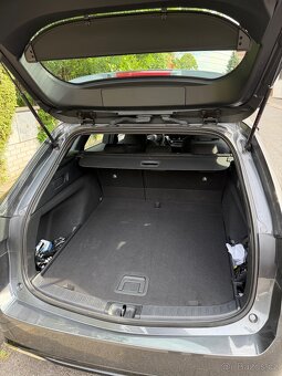 Toyota Corolla 2023 km- 20,000 - 7