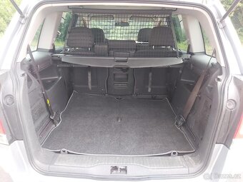 Opel Zafira 2.2i - 7