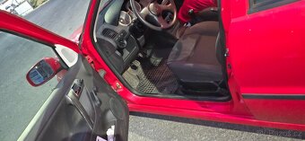 Prodám vw polo 1.0 37kw rok 2001  najeto 174×××km - 7