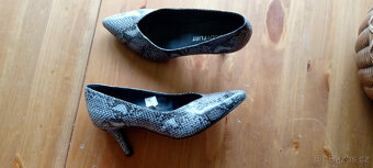 Dámské,pánské,dětské oblečení - 7