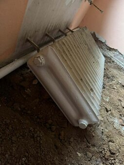 Litinové radiátory - 6 ks - 7