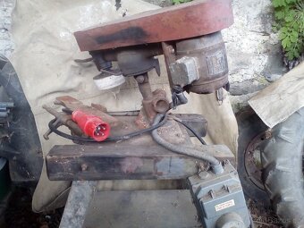 PRODÁM BRUSKU NA KOSY - 7