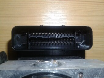 Prodám ABS modul Škoda Superb II. - 7