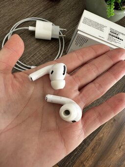Apple Airpods PRO - 7