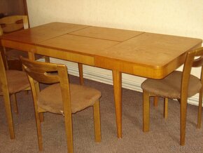 Jídelní stůl rozkládací a 4 židle - 7