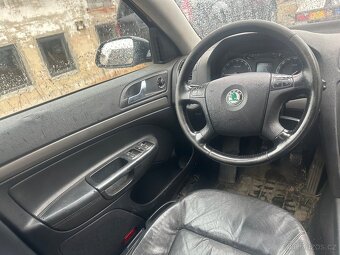 ND Škoda Octavia 2 2.0 TDi BKD manual /xenon/GPS/kůže / barv - 7