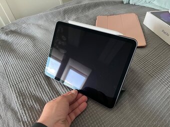 Apple iPad Air 64GB 2022 + Apple Pencil 2. generace - 7