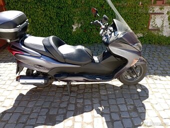 Honda Forza 250 - 7