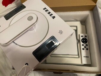 Tesla RoboStar W700 WiFi - 7