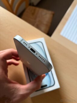 Apple iPhone 15 - 128 GB, bílý - 7
