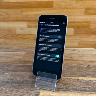 IPhone SE 2020 64GB, bílý (12 měsíců záruka) - 7