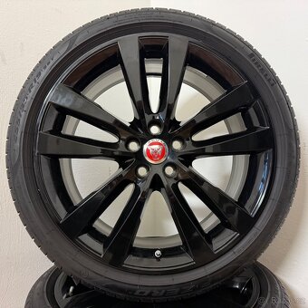 DVOUROZMĚRNÁ JAGUAR XE 5x108 R19+LETNÍ PNEU 6mm - 7