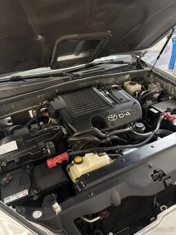 Toyota Land Cruiser - 7