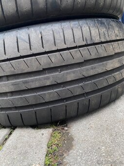 225/40/18 letní - 7