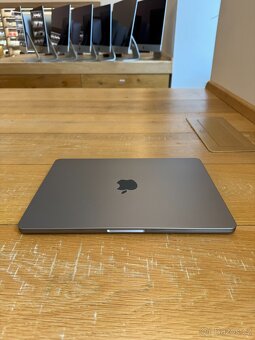 TOP APPLE MACBOOK AIR 13,6 M2 8GB 512 GB SSD - ZÁRUKA FA - 7