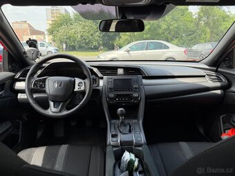 Prodám Honda Civic 10g 2/2020 - 7
