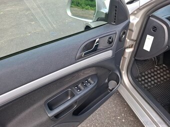 Škoda Octavia 2 kombi 1.2TSi 77kW,aut.klimatizace,senzory - 7