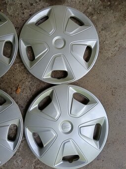 Originál poklice Ford r16 - 7