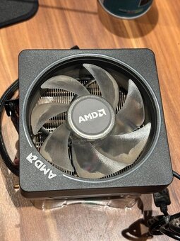 AMD Ryzen 7 3800X - 7