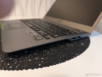 Samsung 530U - 7