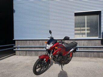 Honda CB 125F - 7