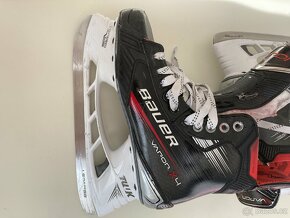 Hokej brusle Bauer Vapor X4, vel.7,5 š.F1 - 7