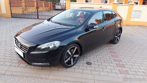 Volvo V40 2.0 D4 140kw - Diesel - 7