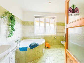 Víceúčelový areál, RD, kanceláře, bazén, vedlejší stavby, pa - 7