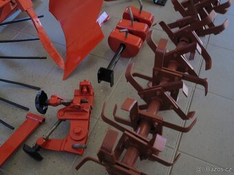 KOUPÍM použitý radiátor, - 7