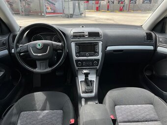 Octavia 2.0 tdi 103kw DSG 2010 327 T.km - 7