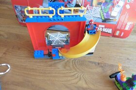 LEGO Juniors 10687 Spider-Manova skrýš - 7