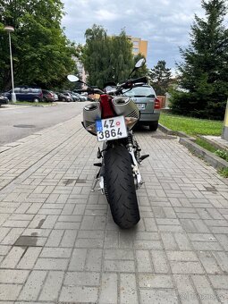 Aprilia SMV Dorsoduro 750 - 7
