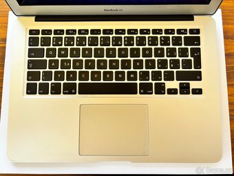 Apple MacBook Air 13” 4GB 128GB - 7