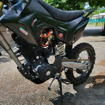 PRODÁM NEJEŽDĚNÝ PITBIKE 250cc - 7