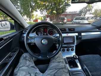 VW Passat B6 Variant 2,0 TDi Highline - 7